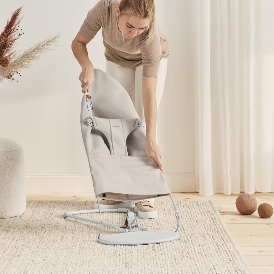 BabyBjörn Bouncer Bliss, Light Beige, 3D Jersey | 2-in-1 Adjustable Baby Bouncer Seat and Toddler Chair, Newborn to Toddler (8-29 lbs), 4 Positions, Lightweight & Portable
