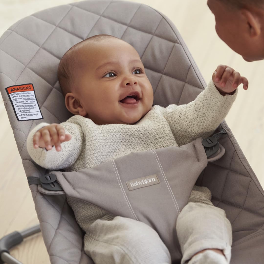 BabyBjörn Bouncer Bliss, Sand Gray, Woven, Classic Quilt | 2-in-1 Adjustable Baby Bouncer Seat and Toddler Chair, Newborn to Toddler (8-29 lbs), 4 Positions, Lightweight & Portable