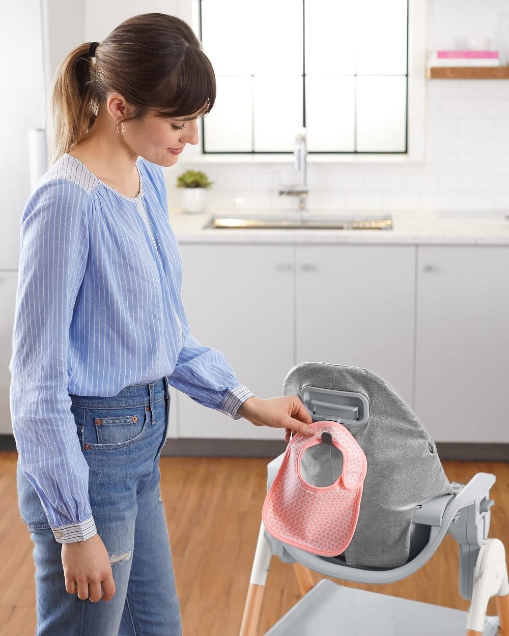 Skip Hop Baby High Chair 2-in 1 Convertible High Chair, Sit-to-Step, Grey/White