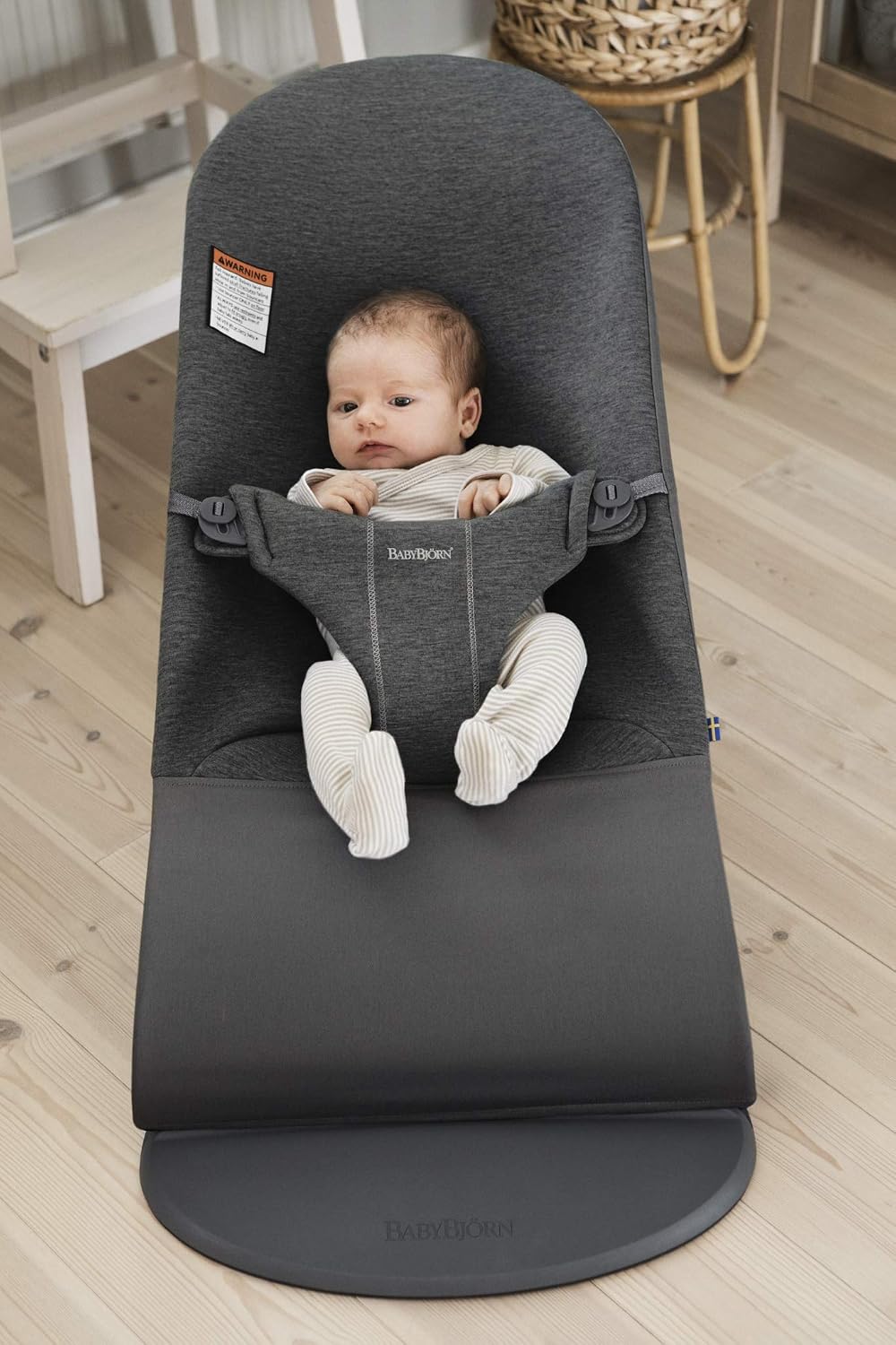 BabyBjörn Bouncer Bliss, Charcoal Gray, 3D Jersey 2-in-1 Adjustable Baby Bouncer Seat and Toddler Chair, Newborn to Toddler (8-29 lbs), 4 Positions, Lightweight & Portable