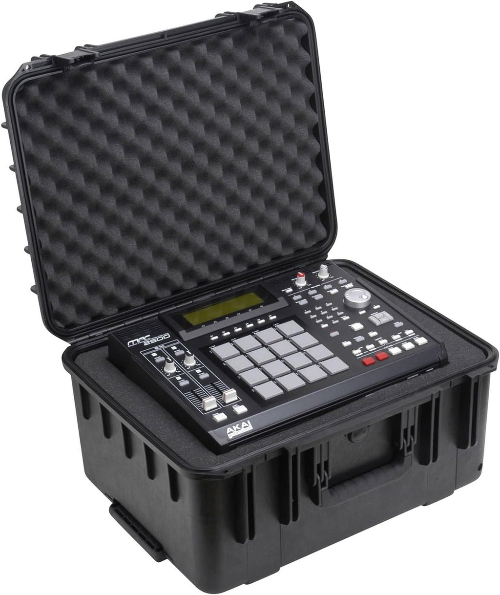 SKB 3I-2015-10BC Case,W/Foam,20-1/2' L,15-1/2' W,Black