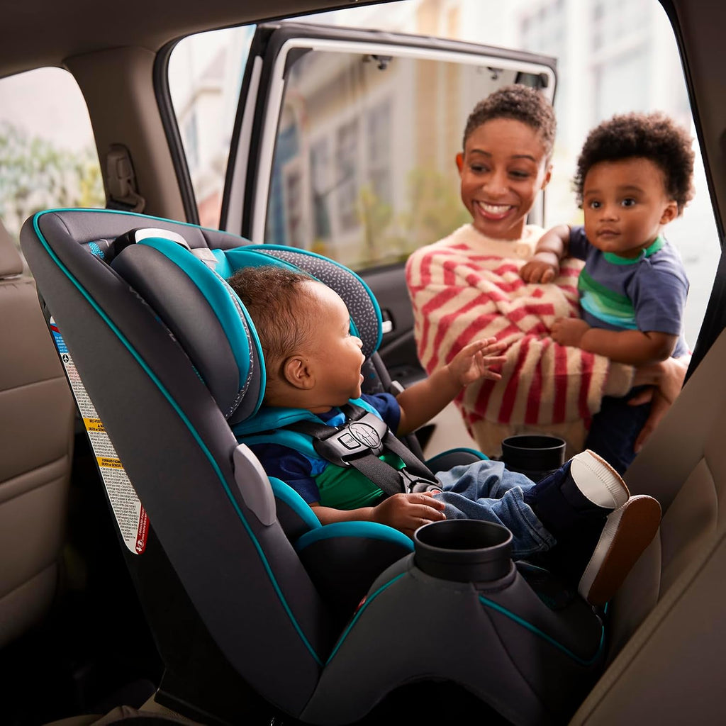 Disney Baby Grow and Go All-in-One Convertible Car Seat, Mickey Sprinkle