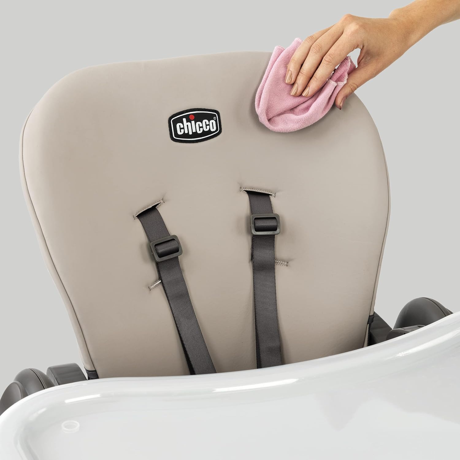 Chicco Polly Space-Saving Foldable High Chair with Easy-Clean Seat Pad, High Chair for Babies and Toddlers with Multi-Position Recline and Height Adjustment, for Children up to 40 lbs., Black/Black