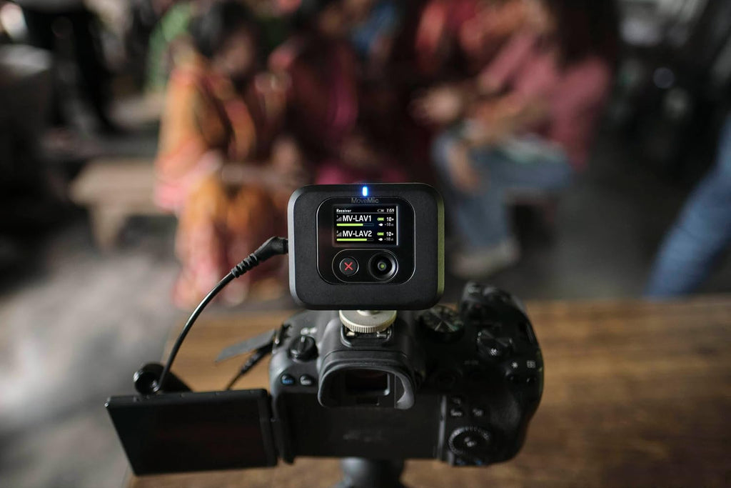 Shure MoveMic Receiver - Cold Shoe Mountable Camera Receiver for MoveMic Lavalier Microphones, Compatible with Most DSLR Cameras and Computers, for Mobile Content Creators (MV-R-Z7)