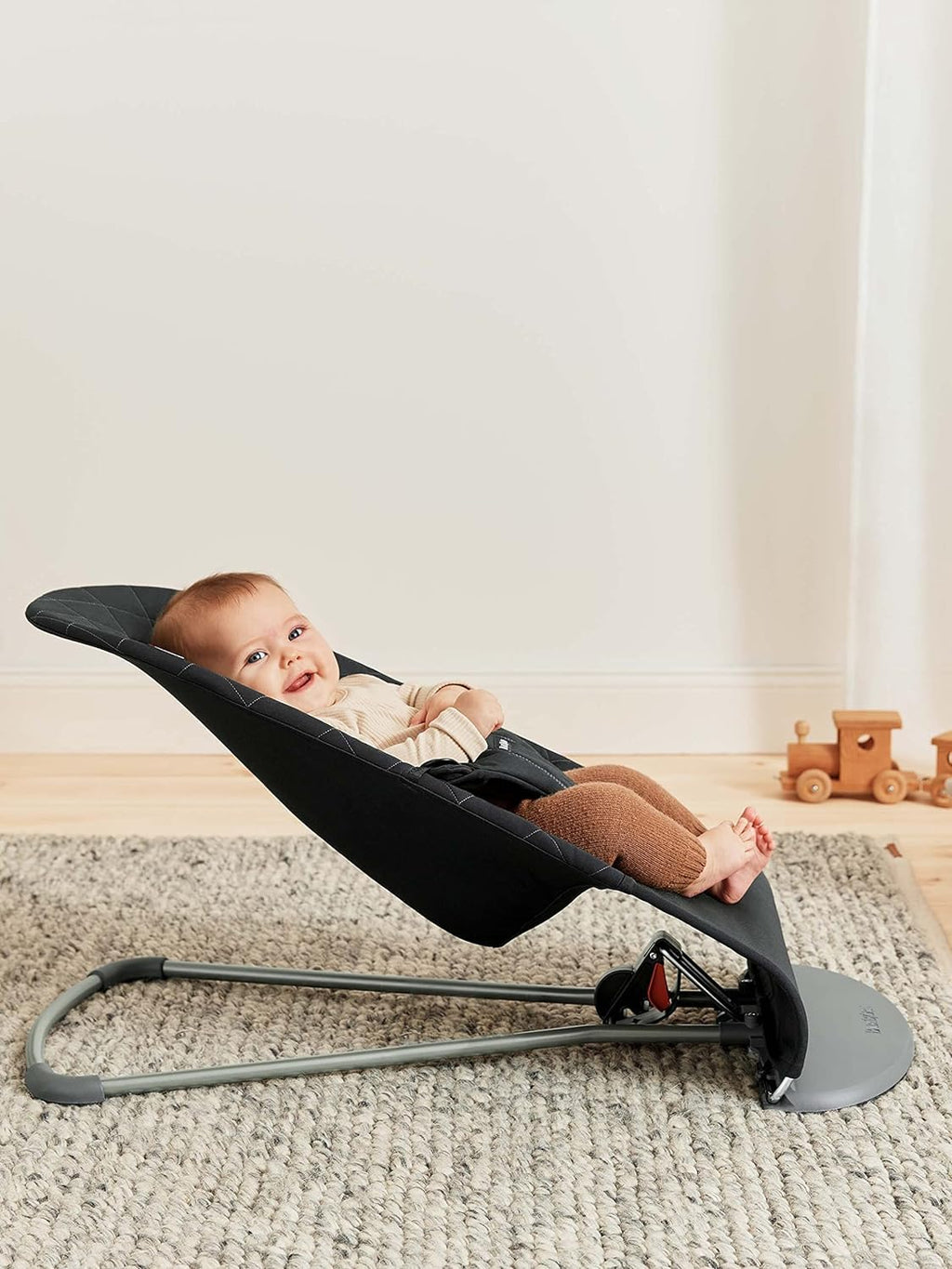 BabyBjörn Bouncer Bliss, Black, Woven, Classic Quilt | 2-in-1 Adjustable Baby Bouncer Seat and Toddler Chair, Newborn to Toddler (8-29 lbs), 4 Positions, Lightweight & Portable