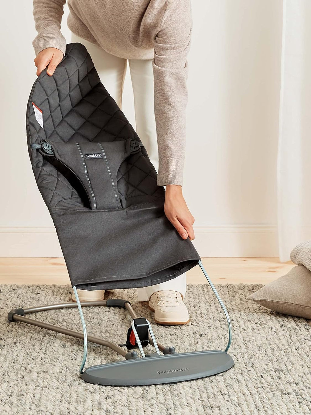 BabyBjörn Bouncer Bliss, Anthracite, Woven, Classic Quilt | 2-in-1 Adjustable Baby Bouncer Seat and Toddler Chair, Newborn to Toddler (8-29 lbs), 4 Positions, Lightweight & Portable