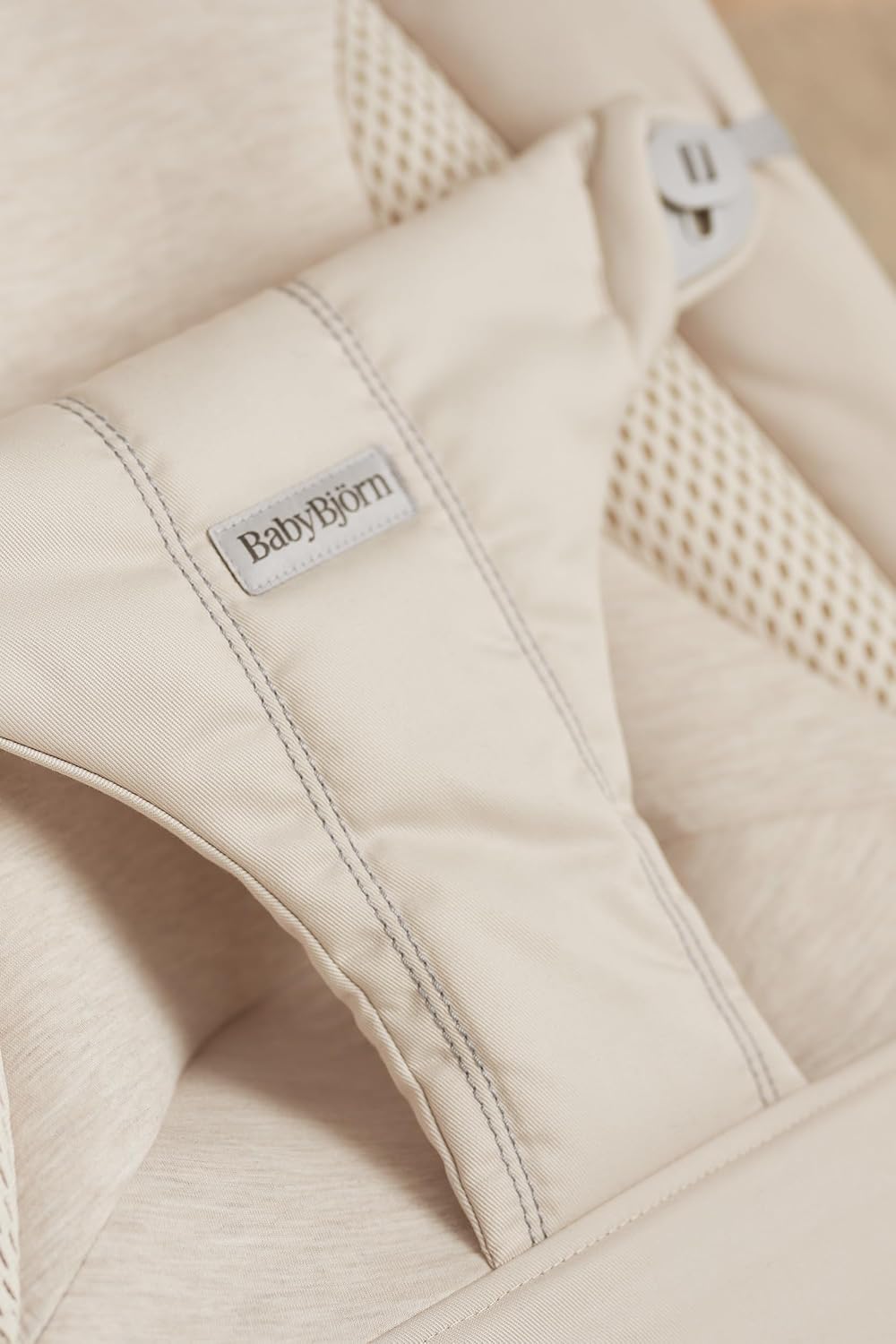 BabyBjörn Bouncer Balance Soft, Light Beige, Woven/Jersey, Tri-Fabric | 2-in-1 Adjustable Baby Bouncer Seat and Toddler Chair, Newborn to Toddler (8-29 lbs), 4 Positions, Lightweight & Portable