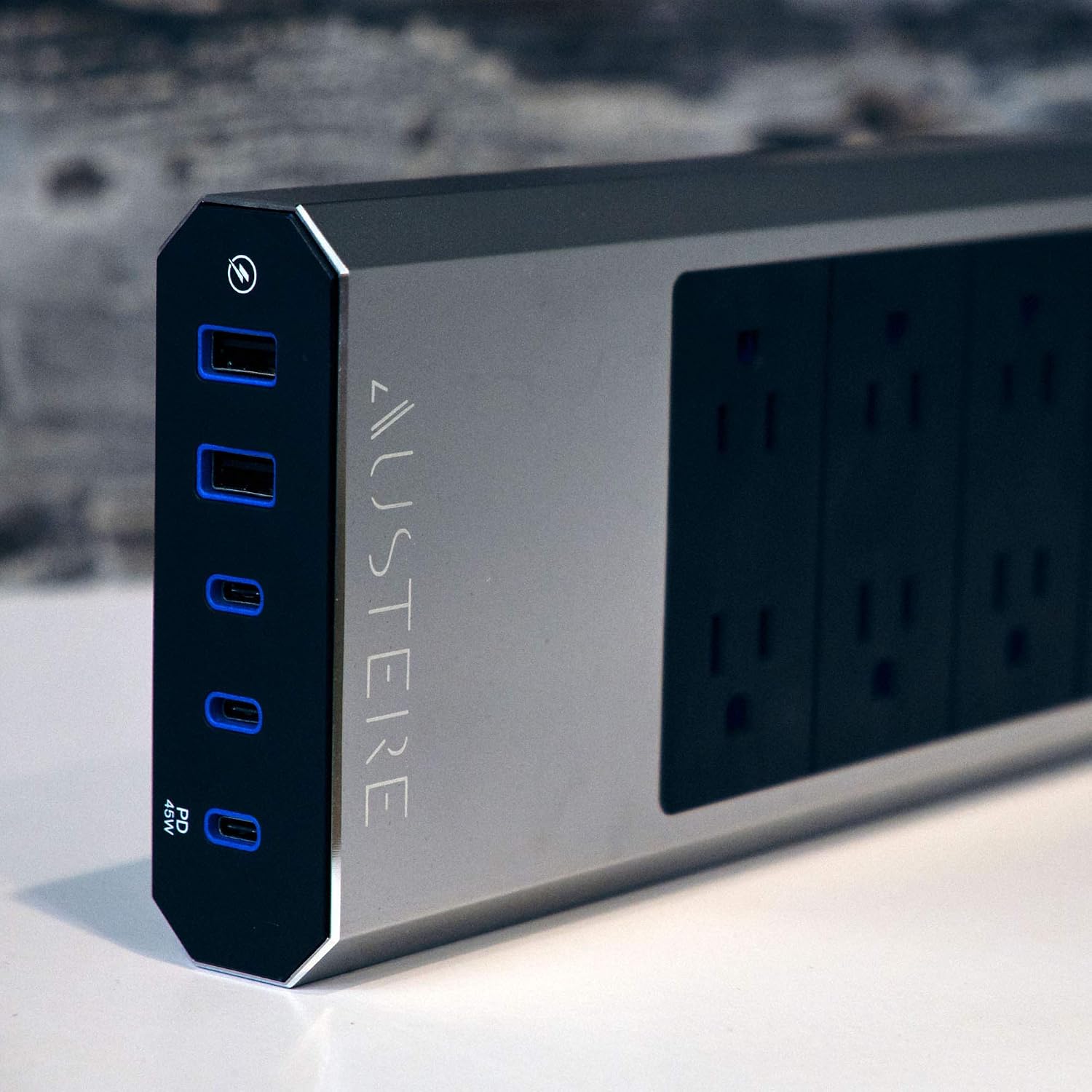 Austere VII Series, 6 Outlet Surge Protector Power Strip, 4000 Joules, Isolated EMI/RFI Filtering, 1 USB-C 45W Fast Charger, 2 USB-C and 2 USB-A 2.4 amp Ports, 7 Year Component Guarantee