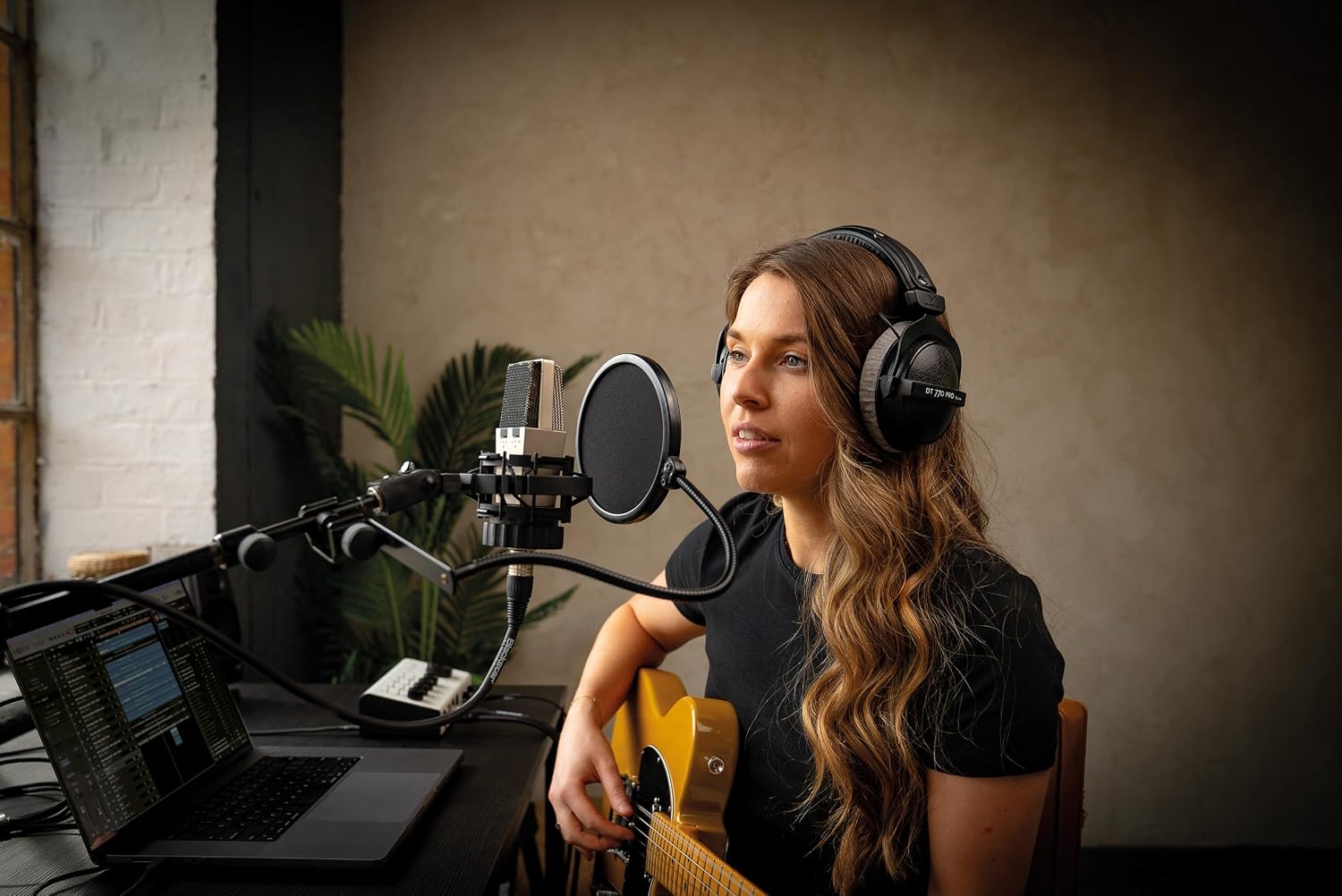 Blackstar Polar 4 - 4-channel 4-in/8-out USB-C Guitar Audio Interface w/ 4 Microphone Preamps and 2 Headphone Outputs