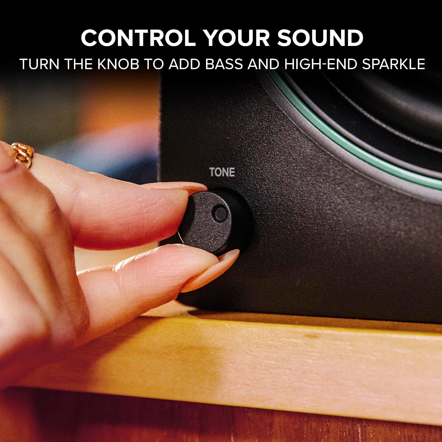 Mackie CR4.5 4.5' Creative Reference Powered Studio Monitors with Tone Knob and Location Switch — Active Speakers for Music Production, Desktop Computer, Gaming, HiFi Listening