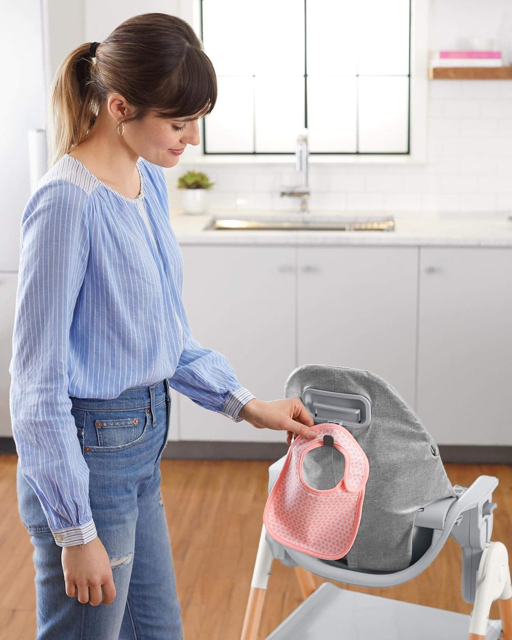 Skip Hop Baby High Chair 2-in 1 Convertible High Chair, Sit-to-Step, Grey/White