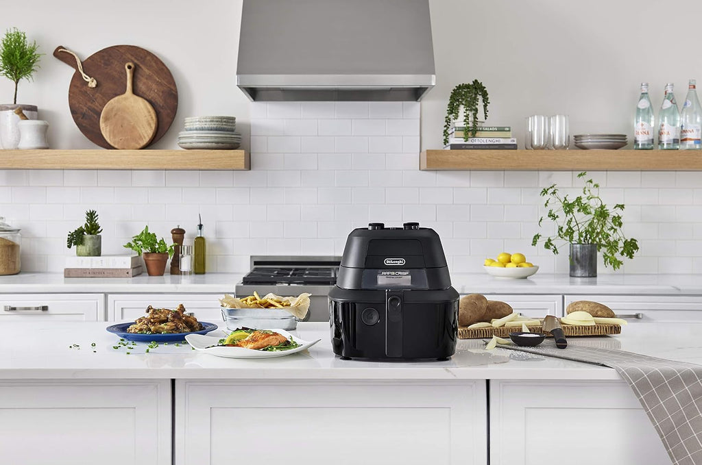 De'Longhi Rapid Crisp Air Fryer, 4-Quart, 1700-Watt Cooker, Fries, Crisps, Roasts, Bakes, Pizza, 4 Preset Temperatures, up to 20% Faster Cooking, Easy Clean Nonstick, FH2133