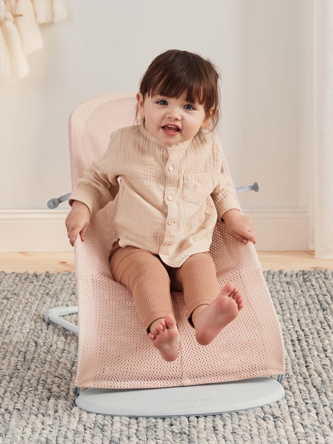 BabyBjörn Bouncer Balance Soft, Light Grey Frame, Mesh, Pearly Pink/White, 2-in-1 Adjustable Baby Bouncer Seat and Toddler Chair, Newborn to Toddler (8-29 lbs), 4 Positions, Lightweight & Portable