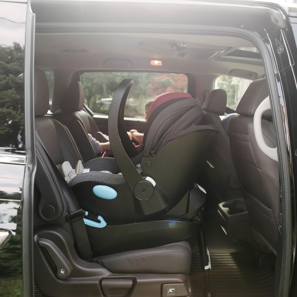 Clek Liing Infant Car Seat with Adjustable Load Leg, Compact, Lightweight Design, 7 Recline Positions, Easy-to-Use Rigid Latch, and Flame Retardant-Free (Railroad Ziip)