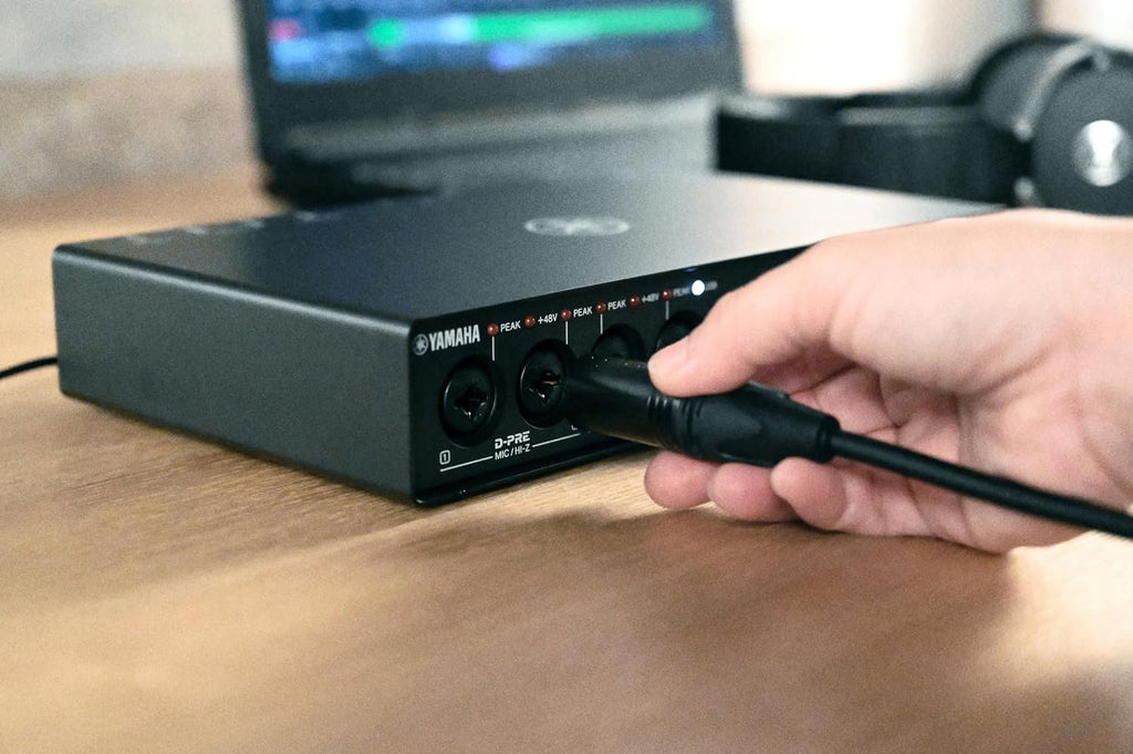 Yamaha 6-in/4-out USB-C Audio/MIDI Interface with 32-bit/192kHz Support, 4 combo and 2 Line Inputs, DSP-Powered Mixing/Effects, Steinberg Software Suite, Black URX44C