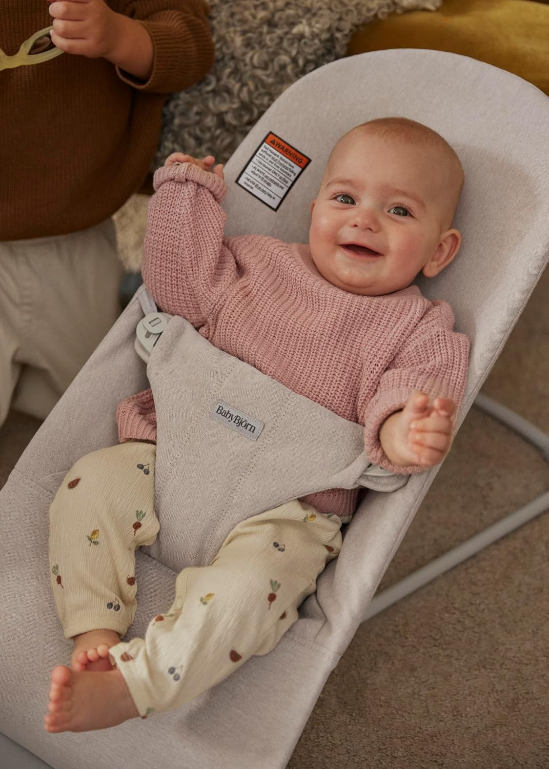 BabyBjörn Bouncer Bliss, Woven mélange, Light Beige | 2-in-1 Adjustable Baby Bouncer Seat and Toddler Chair, Newborn to Toddler (8-29 lbs), 4 Positions, Lightweight & Portable