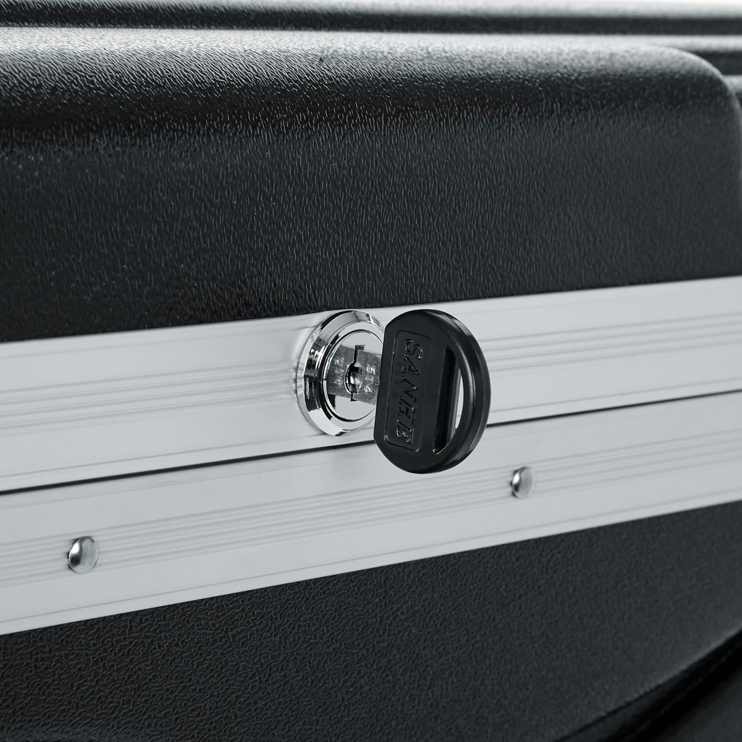 Gator Cases Lightweight Molded 10U Rack Case with Built-in Power Supply, Heavy Duty Latches, Retractable Tow Handle, and Recessed Wheels, 19.25' depth (GRR-10PL-US)
