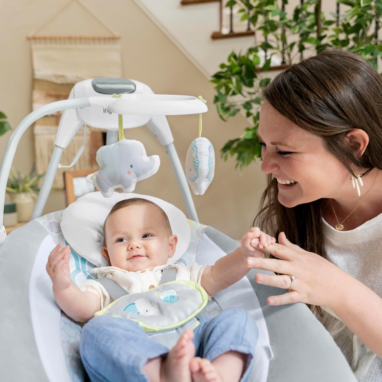 Ingenuity SimpleComfort Lightweight Compact 6-Speed Multi-Direction Baby Swing, Vibrations & Nature Sounds, 0-9 Months 6-20 lbs (Everston)