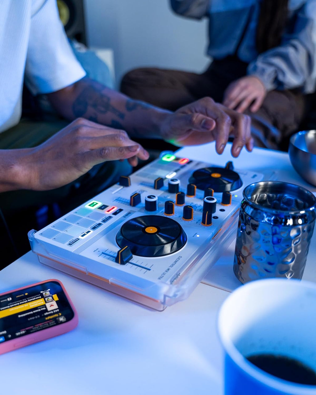 Hercules DJControl Mix Ultra – Mobile DJ Controller for Smartphones (iOS/Android)