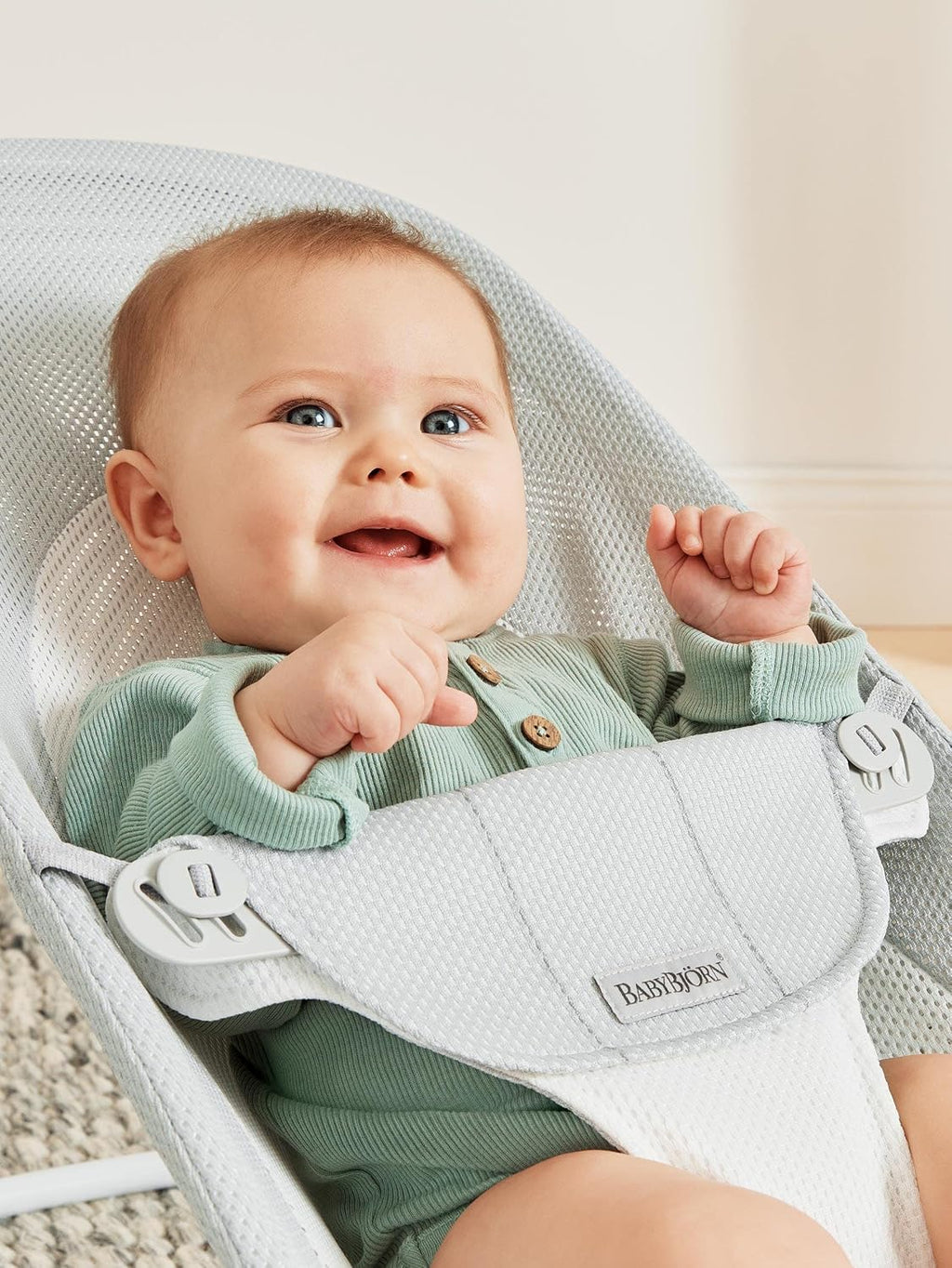 BabyBjörn Bouncer Balance Soft, Mesh, Silver/White 2-in-1 Adjustable Baby Bouncer Seat and Toddler Chair, Newborn to Toddler (8-29 lbs), 4 Positions, Lightweight & Portable