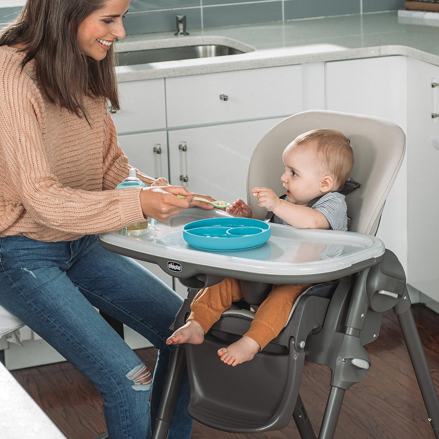Chicco Polly Space-Saving Foldable High Chair with Easy-Clean Seat Pad, High Chair for Babies and Toddlers with Multi-Position Recline and Height Adjustment, for Children up to 40 lbs., Black/Black
