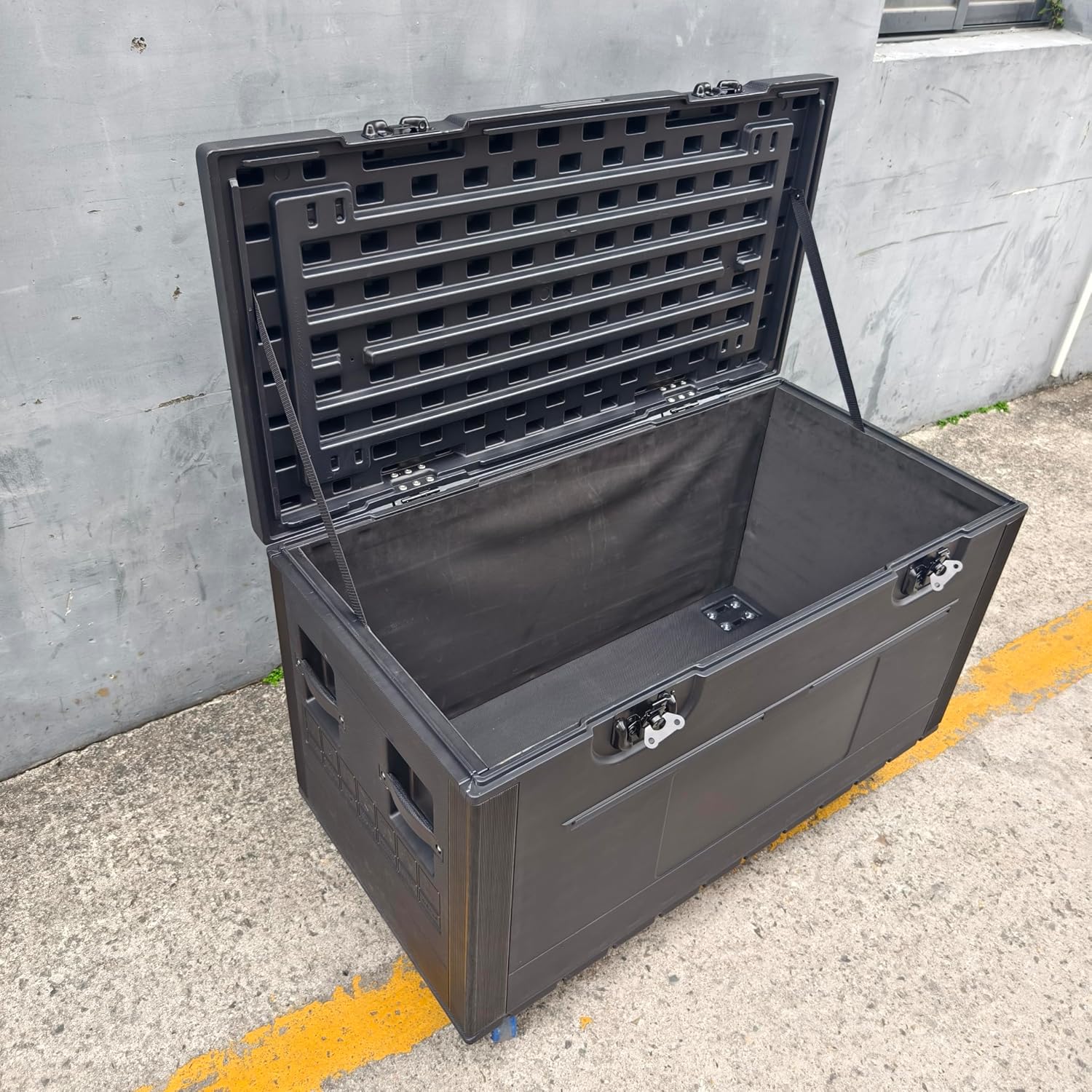 Cable Trunk Road Case Professional Stackable ATA Rolling Storage Road Cases with Wheels Lockable Casters Waterproof Touring Utility Tours for Pro Audio & DJ Equipment (44x22x24 Inches)