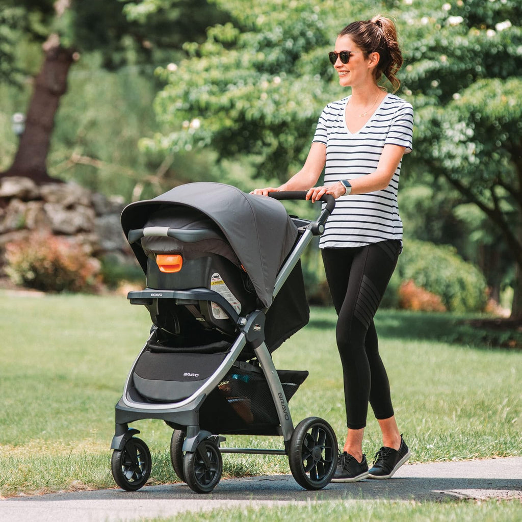 Chicco Bravo® 3-in-1 Trio Travel System, Bravo® Quick-Fold Stroller with KeyFit® 30 Infant Car Seat and Base, Car Seat and Stroller Combo | Parker
